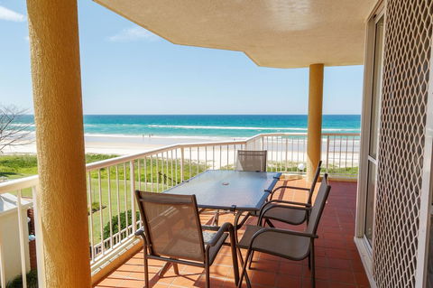 Crystal Beachfront Apartments - Australian Directory 11