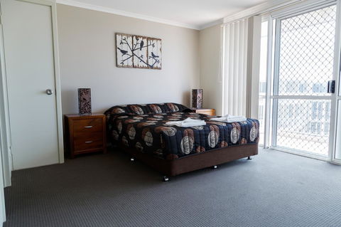 Crystal Beachfront Apartments - Australian Directory 9