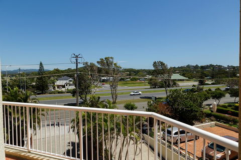 Crystal Beachfront Apartments - Australian Directory 23