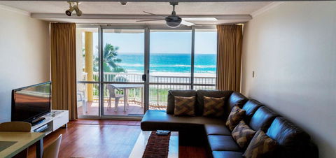 Crystal Beachfront Apartments - Australian Directory 43