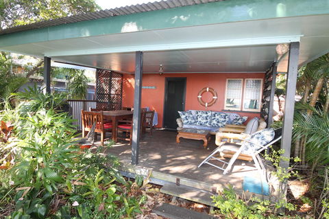 Signal Cottage - Australian Directory 2
