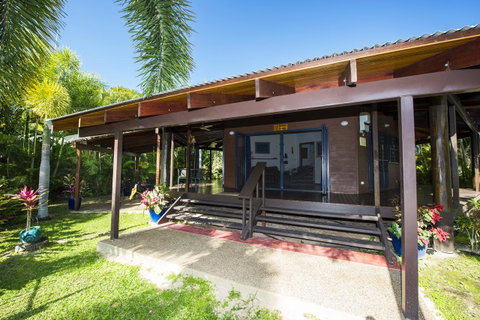 Magnetic Cottage - Australian Directory 1