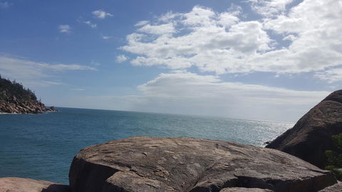 1 Min. Walk To Beach Horeseshoe Bay Holiday Units - Australian Directory 10