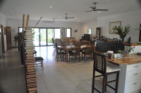 Magnetic Island Bed And Breakfast - Australian Directory 29