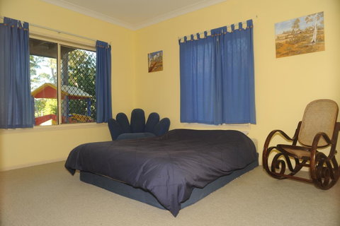 Waterfront At White Patch - Australian Directory 21