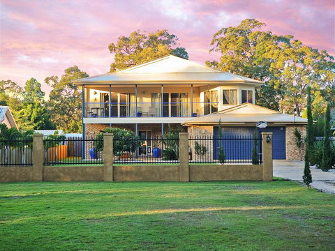Waterfront At White Patch - Australian Directory 2