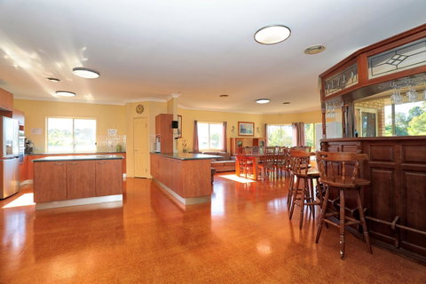 Waterfront At White Patch - Australian Directory 39