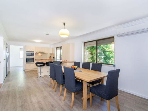 Island Homestay - Australian Directory 10