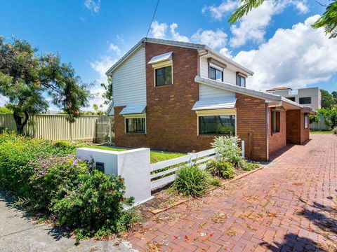 Island Homestay - Australian Directory 11