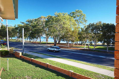 Cloud 8 On Welsby - Australian Directory 14