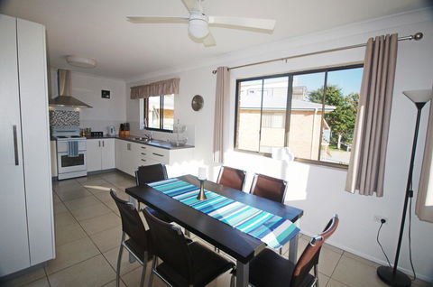 Cloud 8 On Welsby - Australian Directory 4