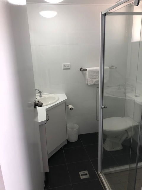 Bribie Waterways Motel - Australian Directory 38