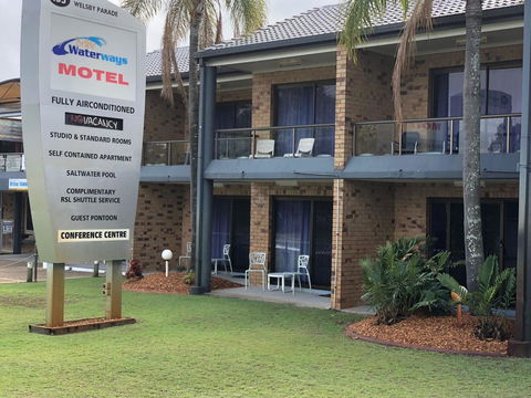 Bribie Waterways Motel - Australian Directory 9