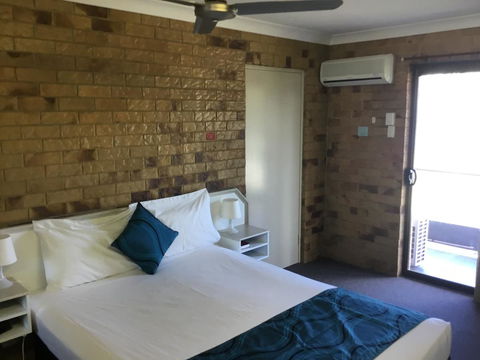 Bribie Waterways Motel - Australian Directory 16