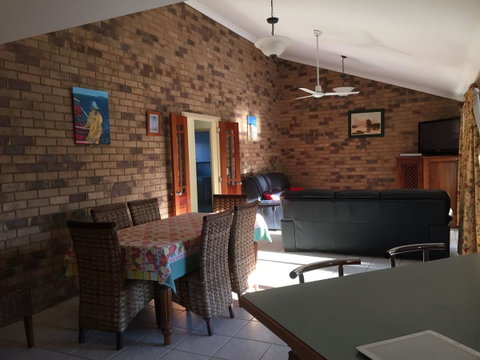 The Woorim Beach House - Australian Directory 2