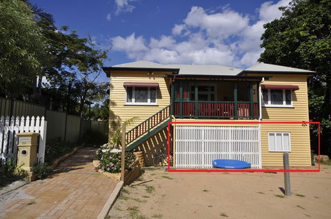 Retro Beach Flat - Australian Directory 15