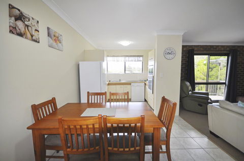 Sands Court On Boyd - Australian Directory 8