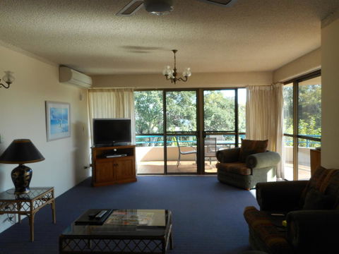 Placid Waters Holiday Apartments - Australian Directory 17