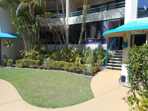 Placid Waters Holiday Apartments - Australian Directory 2