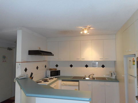 Placid Waters Holiday Apartments - Australian Directory 12
