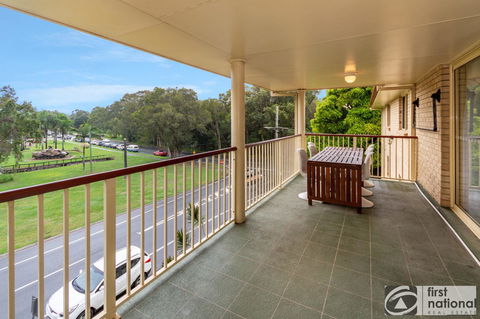 Immaculate Spacious Second Floor Unit Overlooking Pristine Parklands - Australian Directory 2