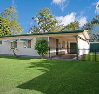 Lowset pet friendly cottage - Sunset Ave Bongaree - Australian Directory