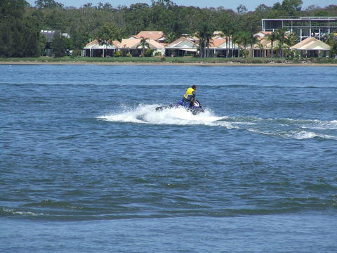 Lowset Home On The Canal - Dolphin Dr, Bongaree - Australian Directory 14