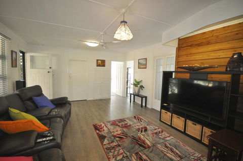 Beachside Beauty - Australian Directory 10