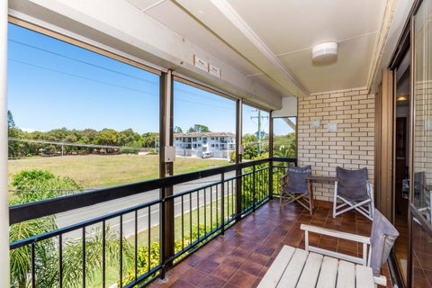 Spacious Unit Overlooking Moreton Bay - Boyd St, Woorim - Australian Directory 0