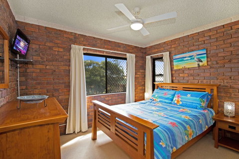 Waterviews,Pool, Wifi Its All Here !- Welsby Pde, Bongaree - Australian Directory 14