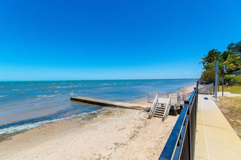 Waterviews,Pool, Wifi Its All Here !- Welsby Pde, Bongaree - Australian Directory 16