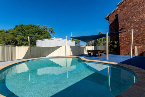 Waterviews,Pool, Wifi Its All Here !- Welsby Pde, Bongaree - Australian Directory 13