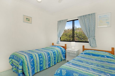 Quiet Location Across From Waterfront - South Esp, Bongaree - Australian Directory 2