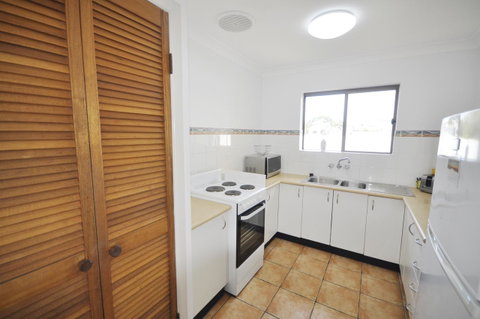 Bayviews At Bongaree - Australian Directory 3