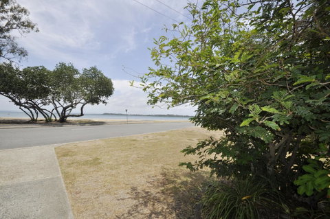 Bayviews At Bongaree - Australian Directory 25
