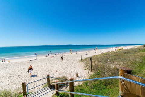Everything You Need Including A Pool! Karoonda Sands Apartments - Australian Directory 12