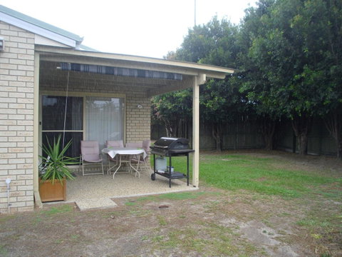 Ground Floor, Family Unit On The Canal With Free WIFI! - Australian Directory 4