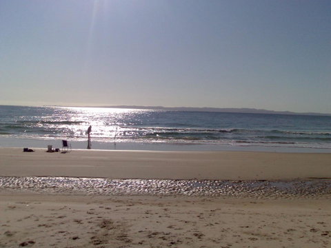 Close To Surf Beach, Surf Club, Hotel And Shops - Boyd St, Woorim - Australian Directory 11