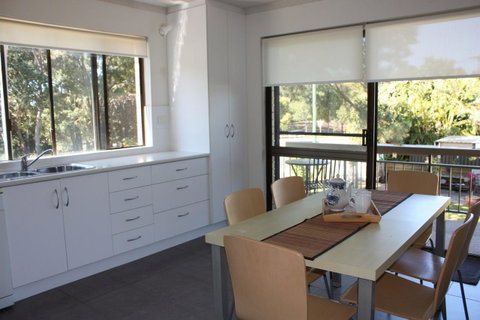 Close To Surf Beach, Surf Club, Hotel And Shops - Boyd St, Woorim - Australian Directory 15