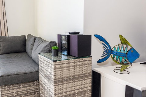 Waterfront Views From Private Rooftop Balcony - Bayview South Esp, Bongaree - Australian Directory 7