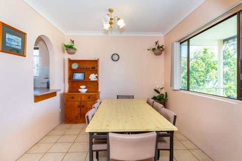 Water Views - Top Floor -Clearview Apartments South Esp, Bongaree - Australian Directory 7