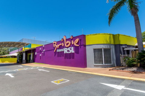 Water Views - Top Floor -Clearview Apartments South Esp, Bongaree - Australian Directory 4