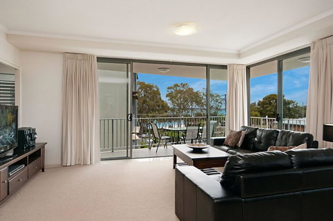 Spectacular Unit Overlooking Pumicestone Passage - Welsby Pde, Bongaree - Australian Directory 2