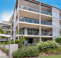 Spectacular Unit Overlooking Pumicestone Passage - Welsby Pde Bongaree - Australian Directory