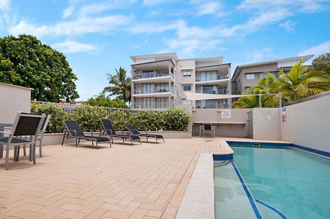 Spectacular Unit Overlooking Pumicestone Passage - Welsby Pde, Bongaree - Australian Directory 5