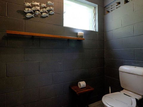 Eddies Place - Australian Directory 8