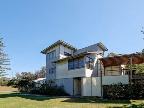Eddies Place - Australian Directory 2