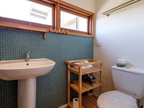 Eddies Place - Australian Directory 20