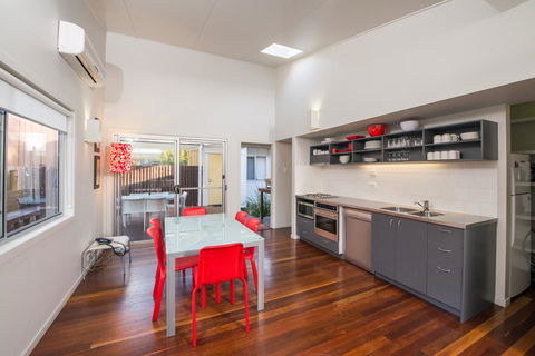 Allure Stradbroke Resort - Australian Directory 15