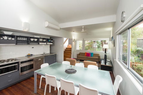 Allure Stradbroke Resort - Australian Directory 44